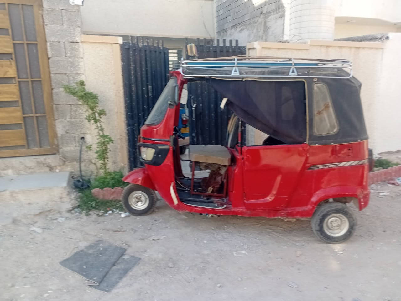 موديل ١٩ مكينه٢٢ تكتك جاهزه كل نقص مابيه سعد٢٩٠٠ مكان البياع شرطه الخامسه ***********
