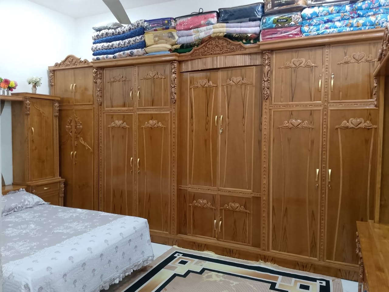 السلام عليكم ورحمه الله وبركاته غرفة نوم جديده كامله العنوان ميسان السعر مليون ونص بيه مجال قليل انتصل وتدلل ***********
