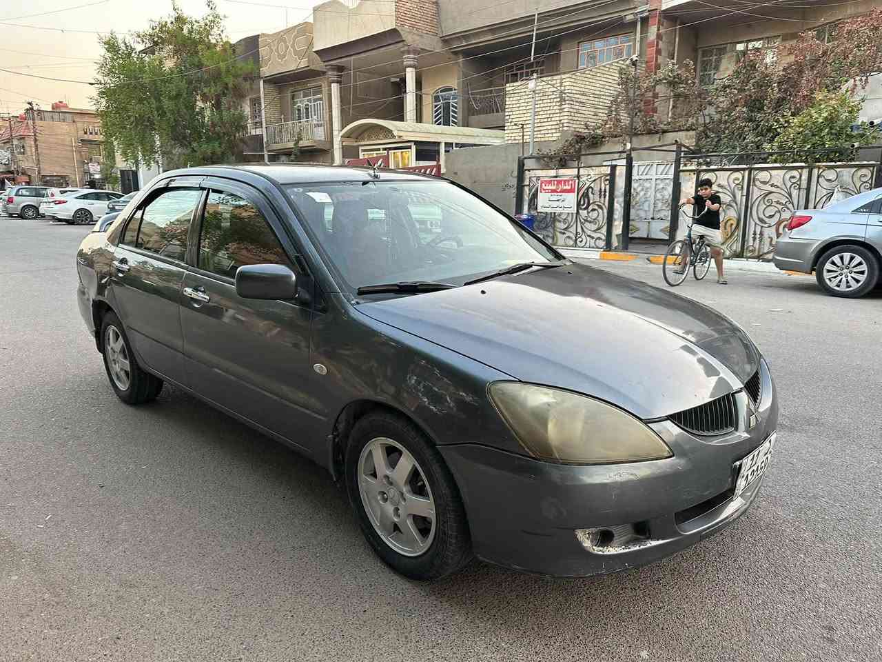 السلام عليكم لانسر بومه موديل 2007 كير مكينه خير من الله جدد حداديه جديده تخم تايرات الكهربائيات كله شغاله باتري جديد الغرفه حلوه نضيفة جديدة بلاديه محرك 2000 السيارة رقم بغداد دولي الإنكليزي مشروع وطني السياره مصبوغه حزام للجماليه الدواخل كلها مكفوله التبريد شغال ثلج والتدفئة شغاله السيارة سنتر لوك وشاشه وكامره وباقي المواصفات السيارة حلوة نضيفه جاهزه عضمته حلوه نضيفة موس السعر 66 وبيها مجال المكان بغداد الحريه الرقم ***********
