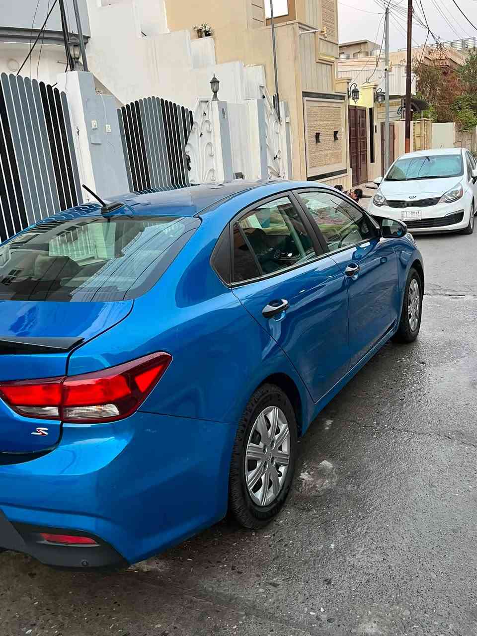 كيا ريو 2021 – فئة S🚗
🔹 محرك 1.6دوش
🔹 قير CVT
🔹 ماشية 92 ألف ميل
🔹 مواصفات S
🔹 كار بلاي 📱
🔹 تحكمات ستيرن
🔹 جنوط أصلية
🔹 لون أزرق  🔵
🔹 صندوق مصبوغ
🔹 السيارة جاهزة 
مكاني موصل 
السيارة رقم اربيل باسمي
السعر 112 
📞 للاستفسار والتواصل: 

***********

