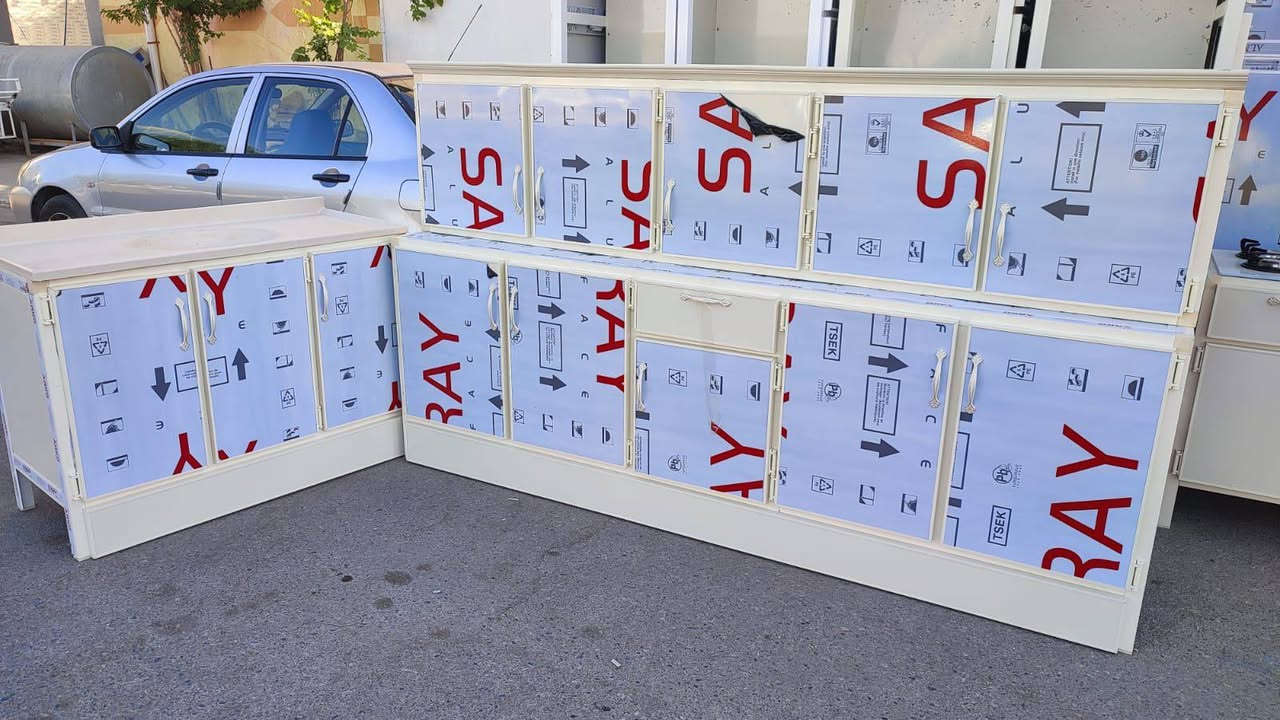 معمل و معرض كاونترات خانقین
للبیع کاونترات جمله و مفرد 
ارخص سعر  عنوان خانقین  شارع مستشفی مقابل دائره مرور
***********

