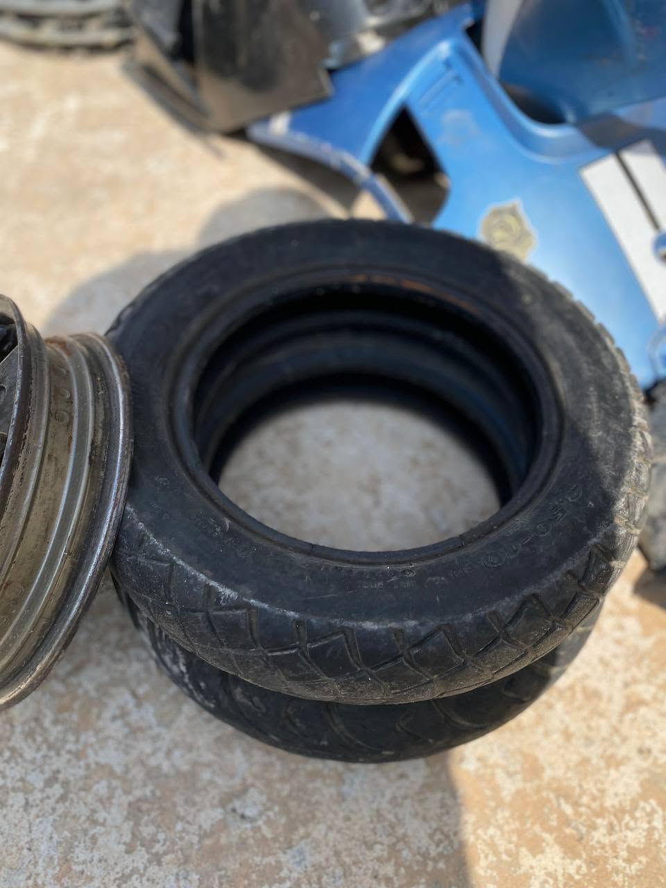 السلام عليكم ورحمه وبركاته 
عندي غراص دراجات اتوماتيك للبيع شلع ومفرد 
 كفرا أمامي وجاملغ سمائي بي كسر وشخوط مبين بل صور 
كفرا دواخل فراشه فضائي أمامي داخلي نضيفه جيب وشد موضح نضافه مالته بل صور 
أوياله رياضي ماكس برهم وفراشه نضيفه 
تايرات يرهم فراشه و ماكس 
اعداد سرعه ماكس بوليس سمأئي 
 جاملغ خلفي فراشه مع دواخل فراشه 
 رقمي *********** مكاني جلولاء
