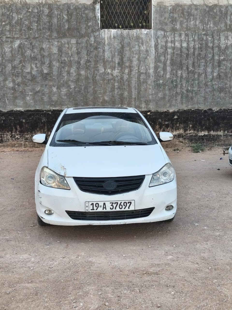 السلام عليكم
للبيع Byd 2013 g3 فول مواصفات
بصمه تشغيل
بصمه بيبان
فتحه سقف
تبريد شغال
رقم بابل جديد دولي
صدر وحداديه جديده 
شاشه + كامره
كير محرك كورولا نحله محور جديد
تخم تاير جديد قبل سبوع شاده 
تبريد شغال الا ثلج
سياره خير من الله استعمال شخصي مال بيت 
المكان بابل

السعر 53وبيهه مجال حك الجيه 
رقم الهاتف/***********
