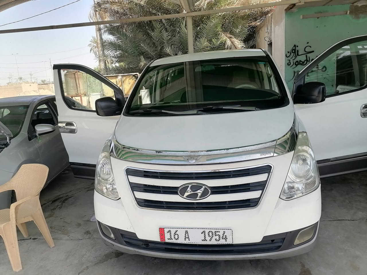 السلام عليكم
ستاركس مديل ٢٠١١ كفاله مكينه وكير واكسل وتبريد واصوليات كفاله بيه بارد بالجاملع الامامي قليل وملاحضلات بسيطه لا ضربه لا صبغ لا معجون دوشمه عام ارضيه وكشنات وتنته رقم قادسيه انكليزي ***********
السعر ١٥٥ وبيه مجال مكانه الدوانيه الحمزه
