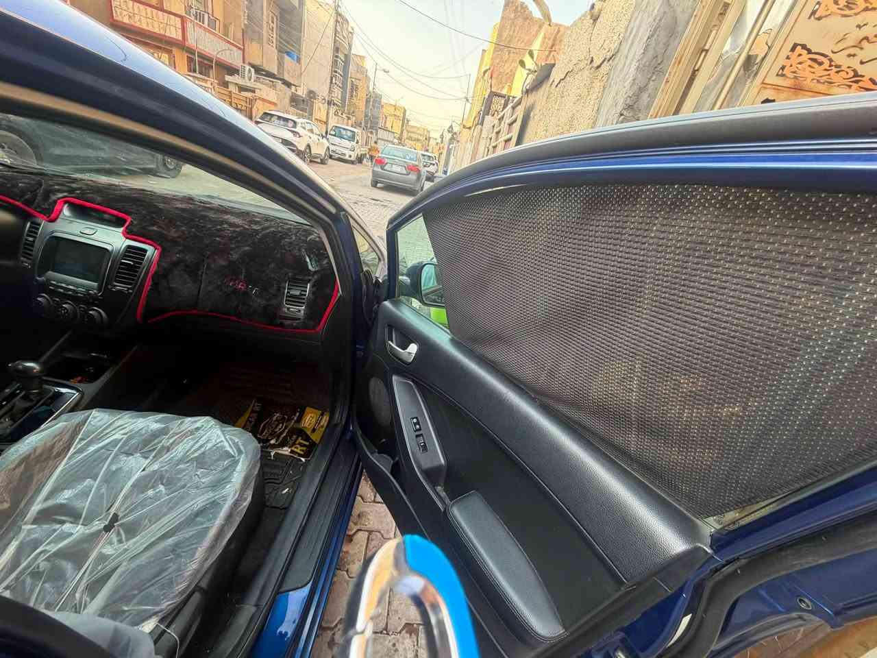 سلام عليكم فورتي 2018 زركة سيارة جاهزة خير من الله مكينة كير خير من الله تبريد ثلج حادثها امريكا بنيد ومصبوغ نفسة ول جاملغ بارد وباب خلف السايق بي بارد باقي السيارة خير من الله وسيارة حلوة وكاعدة صدر جديد تخم تاير تحويل ثاني يوم سنوية بسمي محرك دوش المرغوب السعر 100 بيها مجال بسيط 
***********
