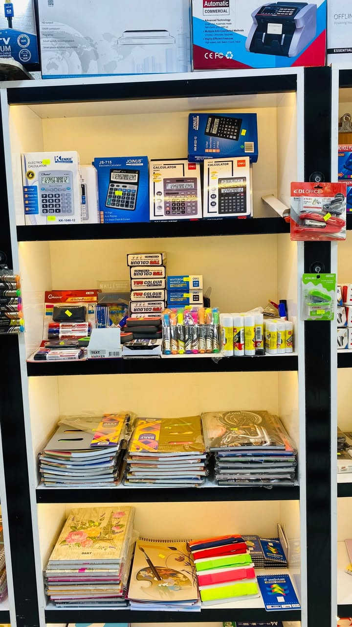 📚✏️ يعلن مكتب المحمود بفرعيه ✏️📚

بمناسبة قرب افتتاح الموسم الدراسي الجديد للعام 2026 / 2027، نعلن عن وصول بضاعة جديدة ومتنوعة من القرطاسية والمستلزمات المدرسية وبأسعار مناسبة جداً وفي متناول الجميع.

🎒🖊️ كل ما يحتاجه الطالب متوفر لدينا وبجودة وأسعار مميزة.ومناسبة جداً ✒️📝✂️📐📒🖇🗓📘📚📖
العنوان الموصل  ناحية القيارة الشارع 
الفرع الأول ناحية القيارة الشارع العام قرب جامع الرمانة الكبير *********** 
الفرع الثاني ناحية القيارة وسط سوق القيارة مقابل مجمع دبي ***********
أهلاً وسهلاً بكم في فرعي مكتب المحمود، ونتمنى لأبنائنا الطلبة عاماً دراسياً مليئاً بالنجاح والتفوق. 🌹📖
