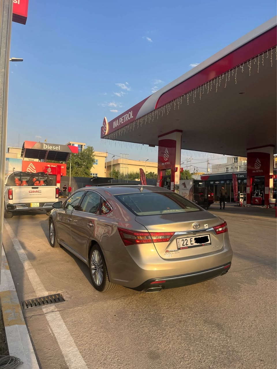 avalon limeted 1/1 
قپات مواصفات.  2 سويچ. موديل 2018  ليميتيد 1
سلايت /كوشن خزن /كوشن تبريد/كوشن هيتر ٤/بصمه  
رادار پيش و پاش / قوديك رادار و هيتر /شحن وارليس
په رده كاره باي /تبريد مركزي /شاشه مه زن /ستيرن
ستيرن هيتر / ٣ مود ايكو نورمال. سپورت / ده ركه بصمه
ستيرن كهرباي /حساس / 
سياره گلك پاقشه. بي تعديل. 
كوشن لوك لوك بيلادي. 
٢ پارچه و نيف صبخ بي داخلي بي يرباك.   
سياره. وه زع شه ريكه.  
 110 هزارا بريڤه چوي 
رقم سنوي جديد 
تايره جديد  اصلي شه ريكه 
گير مه كينه كاره باي.  هه مى تشت ب شه رتن. 
دينارك مسرف تيدا نينه.  
سياره كامل سيرفيس كريه. 
تحويل. غرامات ب شه رتن
***********       واتساب و كورك زاخو, دهوك
