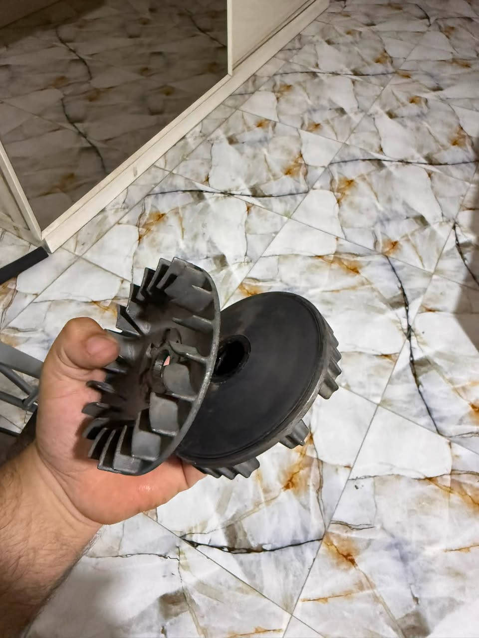 ***********وتساب مفتوح وتوصيل موجود

