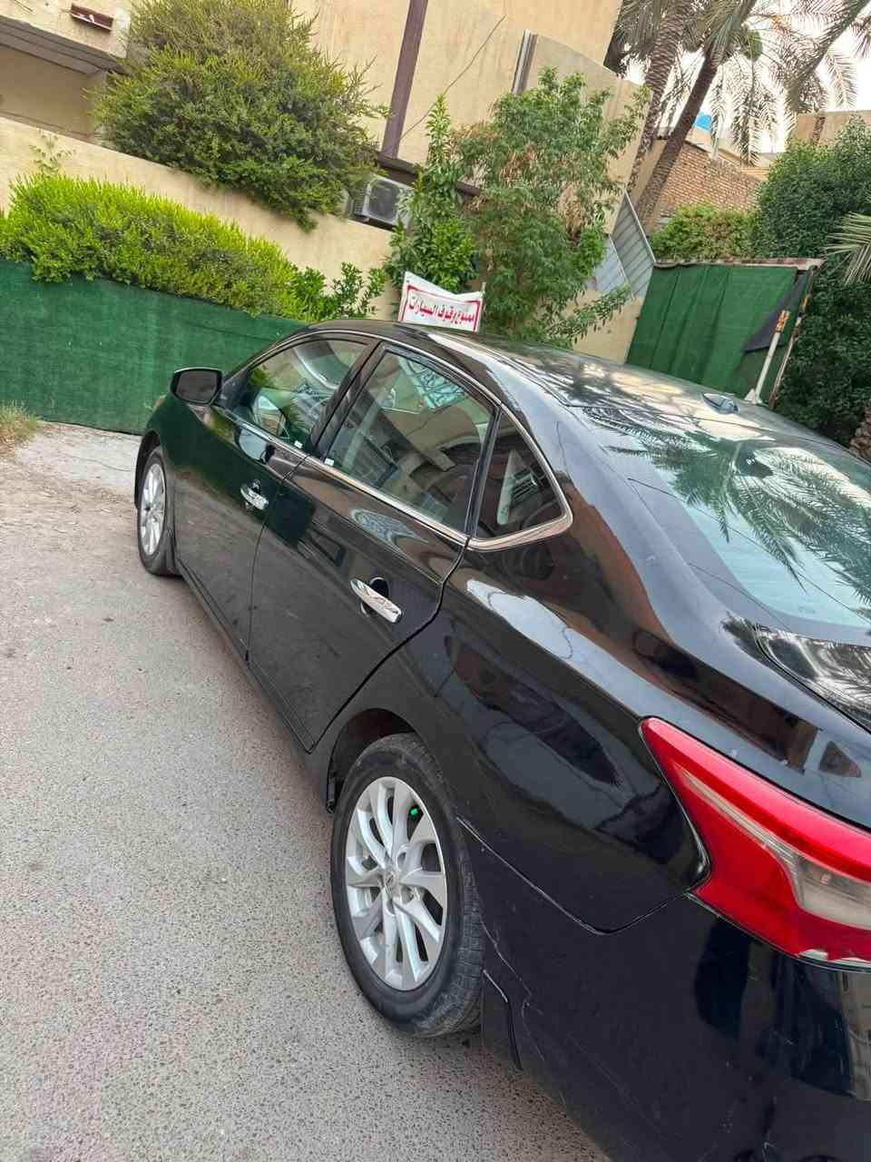 السلام عليكم
سنترا2018 امريكي sv
رقم بغداد سنوية لل2031
حادثها باب خلفي وجاملغات 
ايرباك جهة السكن صور الحادث مرفقات بلمنشور
ماشية70 الف ميل     عدسات زنون
شاشه  اندرويد لكزز تدعم كاربلاي
تبريد ثلج    صدر جديد    باتري جديد
بيها شخوط بسيطة بعضهن مكحلات 
السيارة مكينة كير. مكفول سيارة نضيفه 
السعر 89    مكانها بغداد الحرية 
للاتصال ***********

