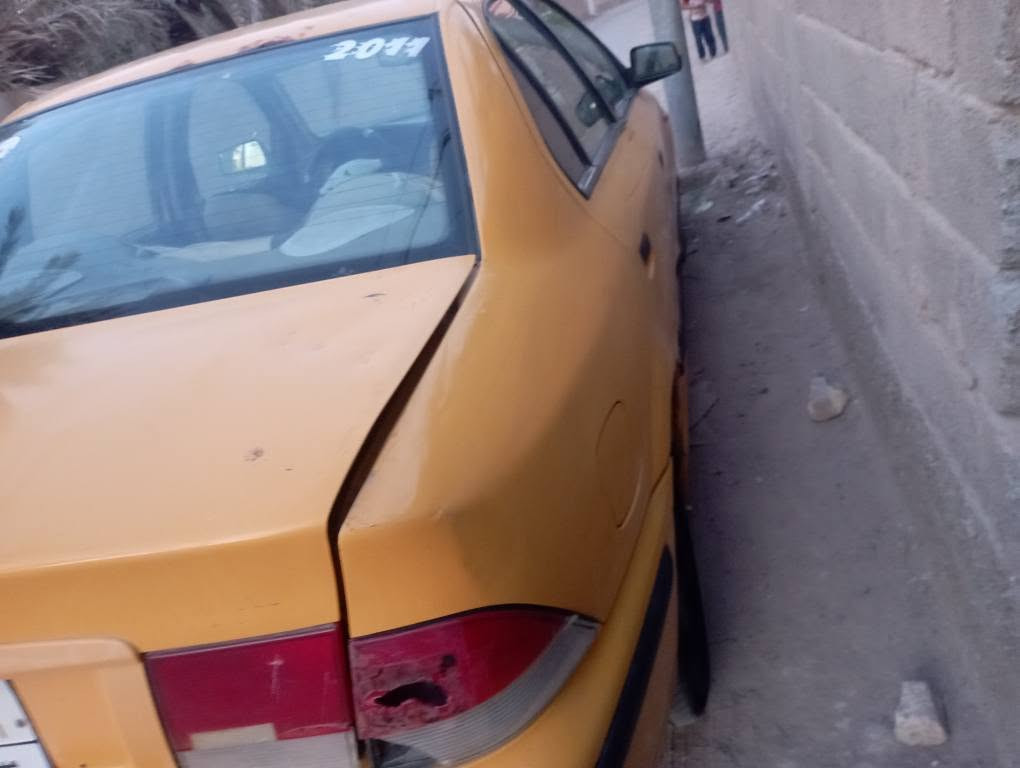 سمند اجره بحاله جيده كير حداده تاير دواخل  بيه صوت بلمكينه من ادوسله قوي لاتبخير ولاتنقيص بيه ملاحضات بصيطه شوف العين احسن السعر ١٥٠٠ العنوان ابي الخصيب دوره ام زباله تليفون *********** البصرة, العراق

