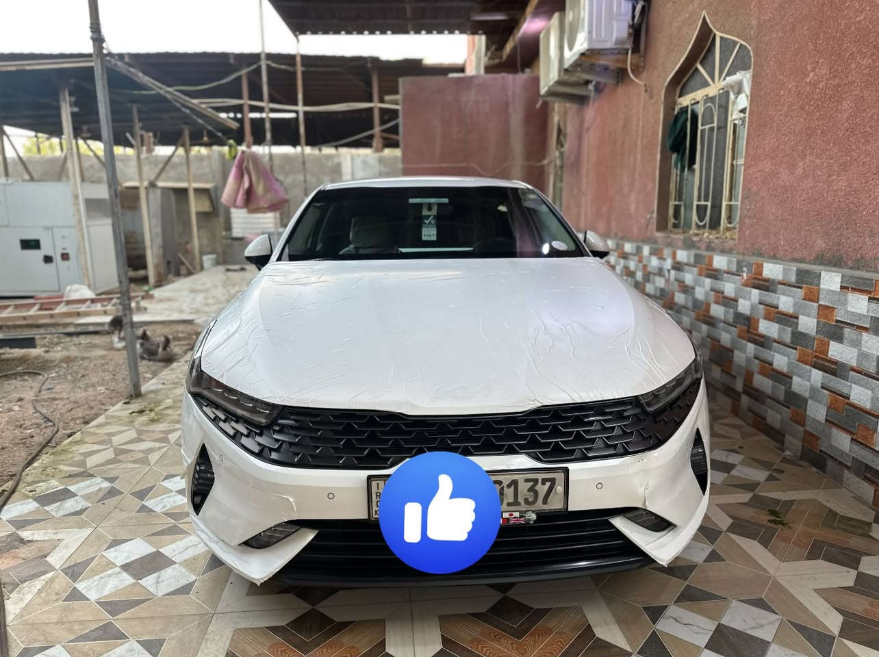 كيk5موديل2022 ماشيه 103kmسياره بيه بارده بسيط بل باب كما موضح بل صور وضربه بل صندوك خلفي بدل فقط السعر 180وبيه مجال    مكينه الفين دوش كفال***********
