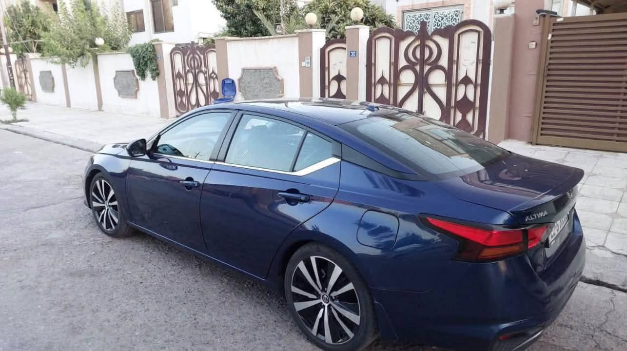 �🚘 للبيع نيسان التيما 2019 SR فول أوبشن — أمريكي 🚘🔥
🇺🇸 SR فول أوبشن — كلين بدون حادث
💙 اللون: أزرق
⚙️ المحرك: 2500 CC
📍 الممشى: 44 ألف ميل فقط
📱 شاشة كبيرة + Apple CarPlay
💡 لايتات LED
✨ سيارة نظيفة ومرتبة وجاهزة للاستخدام

💰 السعر: 11,000 دولار وقفل 🔒

الاتصال ‭***********‬

🏗️ سبب البيع: صاحب السيارة عنده بناء ويحتاج المبلغ، والبيع مستعجل
