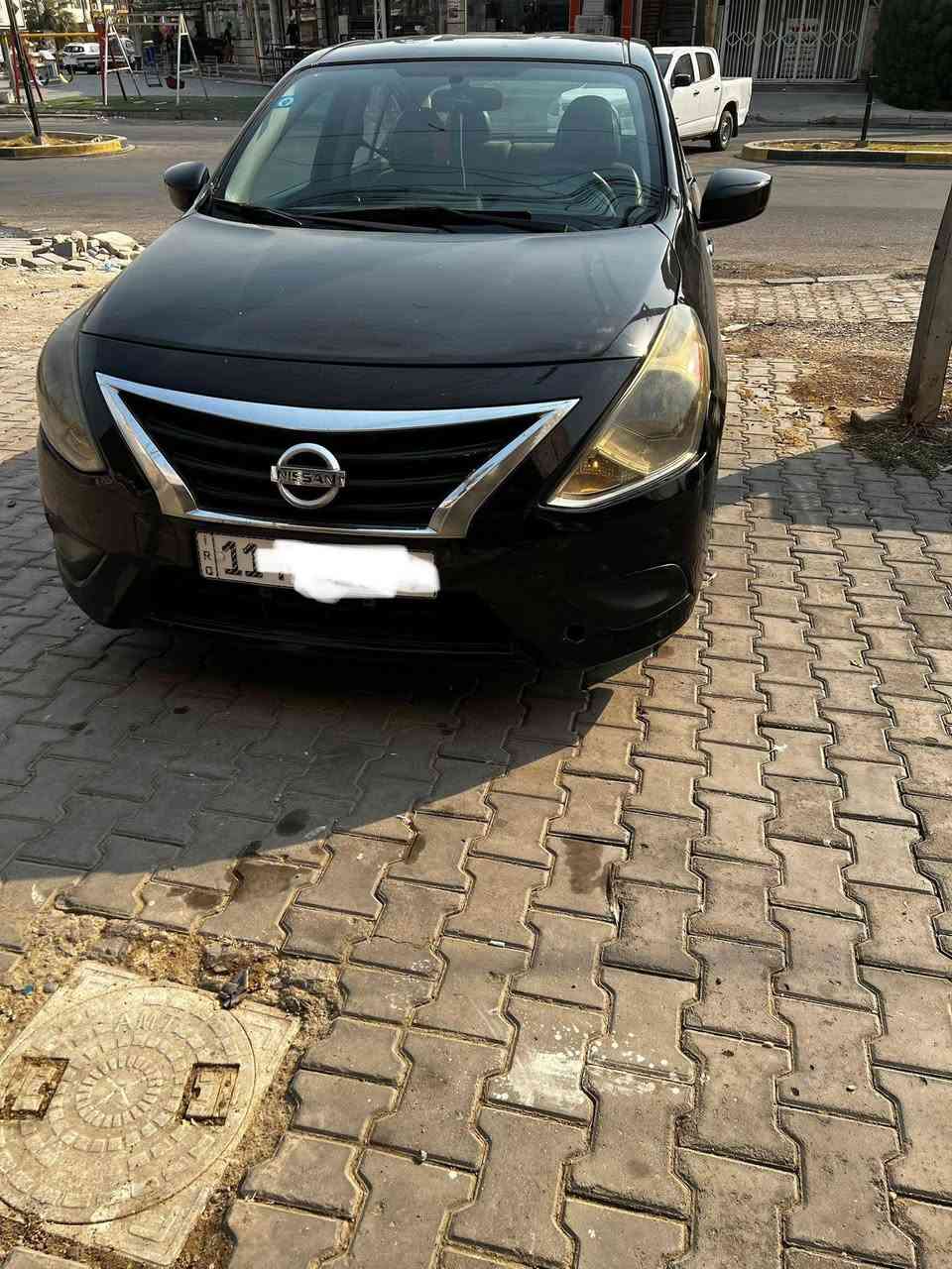 السلام عليكم
نيسان فيرسا موديل 2019 sv 
محرك 1600دبل نوزل 
وارد امريكي اللون اسود 
بغداد رقم دولي باسمي 
محرك  كير جيد جدا 
تحكمات ستيرن شاشه كامره مثبت سرعه بلوتوث كامل مواصفات 
صور الحادث الوارد امريكي موضحه بالمنشور 
العنوان بغداد البنوك .. السعر 87 
رقم الهاتف ***********
