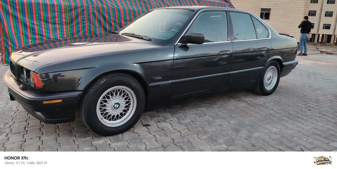للبيع موديل 92
مسكر عدل مرغوب مكينه كير شرط
بجم عريض كله جديد 
حداديه جديد
سلايت طكتين
كهرباء كلها شغاله
لايت زنون
منضومه ماء زيتي اخضر
تبريد ثلج وياه سويج
باتري جديد 
تخم تاير 
عازل حراره ارضيه 
سياره بسمي مداور مباشر 
سعر 55بيها مجال قليل 
رقم ***********
