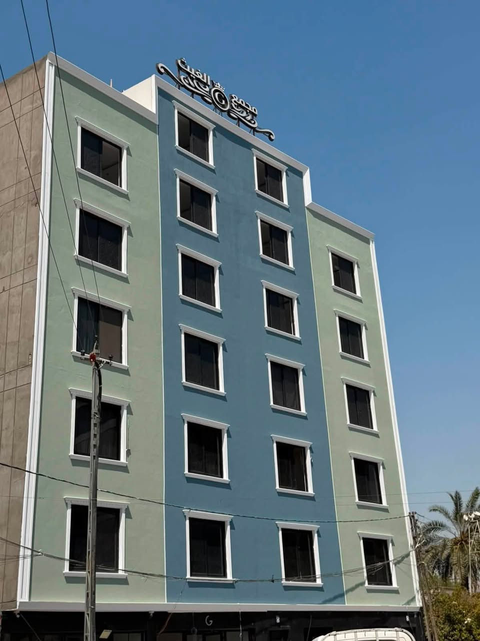 موقع حي الجامعة التسليم فوري شقق تمليك للبيع 100 م 

📍موقع البناية حي الجامعة  شارع الشبوط مقابل مطعم برج الجدي 🔹

موصفات البناء vip جميع الشقق ديكورات مغربية 

تحتوي على استقبال + خدمات + مطبخ معزول تماما 
 
منور عدد (3) 🔹غرفة نوم عدد (3)🔹غرفة نوم عدد (2)

مواصفات البناء تركي ديلوكس بناء شركة أبراج الغيث🔹

لكل شقة ميزانية 🔹🔹

البنايه مزوده بمصعد كهربائي شغال ٢٤ عدد (2) 

🔻🔻
💫💫💫💫
عنوان المكتب الاعظمية شارع عمر بن عبد العزيز شركة الغيث للعقار ⚡️⚡️⚡️⚡️

للاستفسار ☎️☎️

***********📞

***********📞

‭***********‬📞

للاستفسار فرع الثاني بغداد - حي الجآمعه شارع الربيع مقابل مطعم برج الجدي شارع الشبوط 

 حي الجامعه ‭📞***********‬ ‭📞***********
