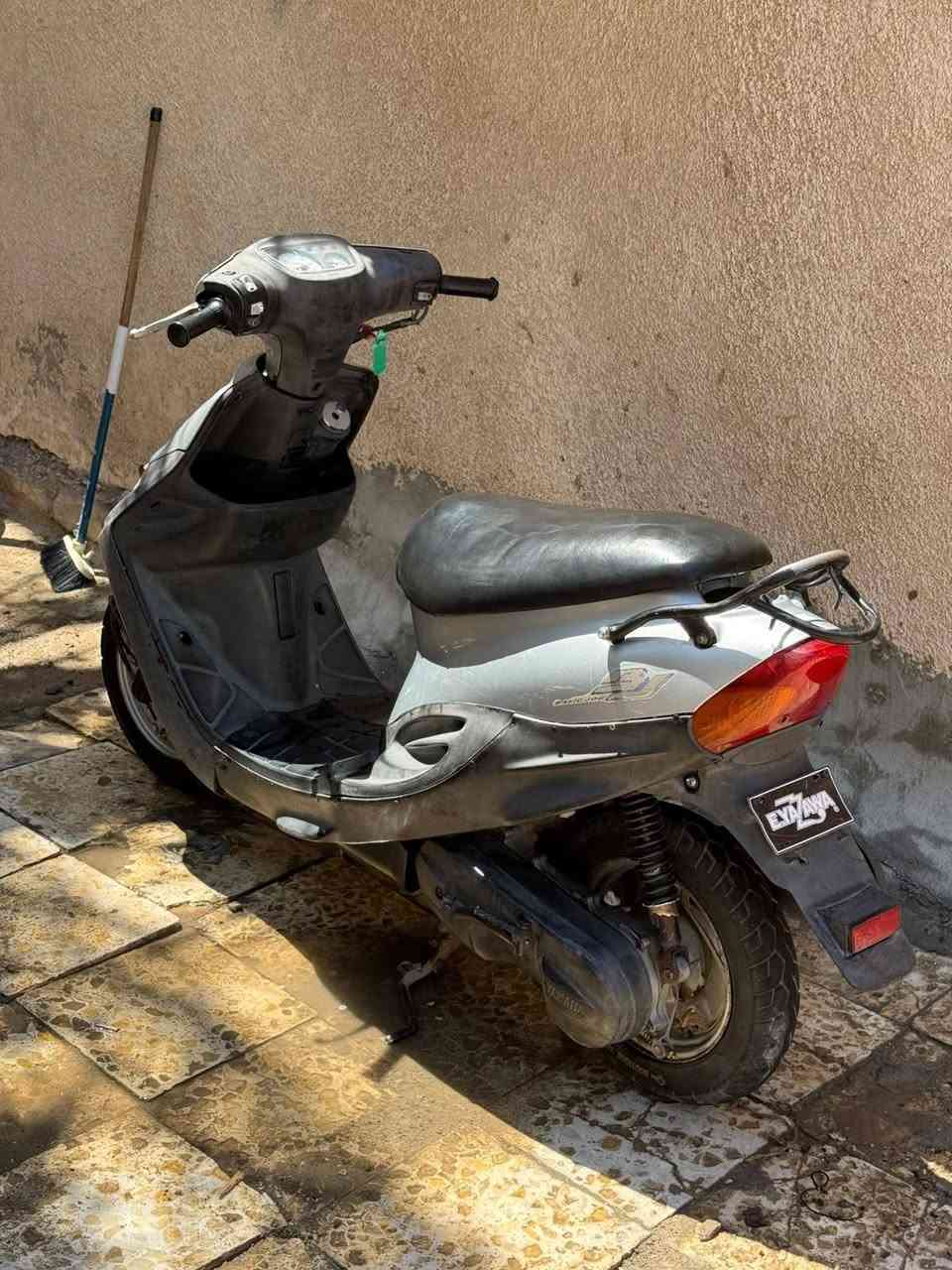 السلام عليكم /
دراجه بيجي نضيفه ما نقصها شي مجفته كصه شرط كهربائيات كلها شغاله ما ناقصها شي السعر 350 قابله للتفاوض / المكان سماوه ام العصافير 
متواجد واتس ***********

