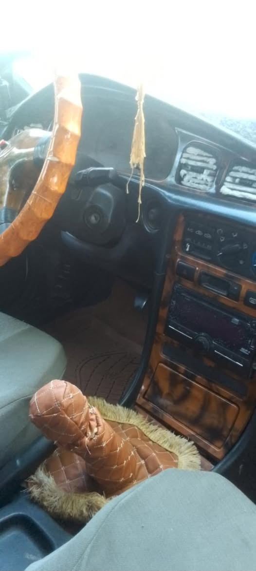 ‏سلام عليكم ورحمة الله وبركاته
‏مكلف بالنشر سوناتا موديل 95 سيارة فول مواصفات بلادي من كهربائيات و محرك وقشر خارجي لوحت السيارة أنبار تحويل مباشر 
السعر عند الاتصال رقم الهاتف ￼***********
