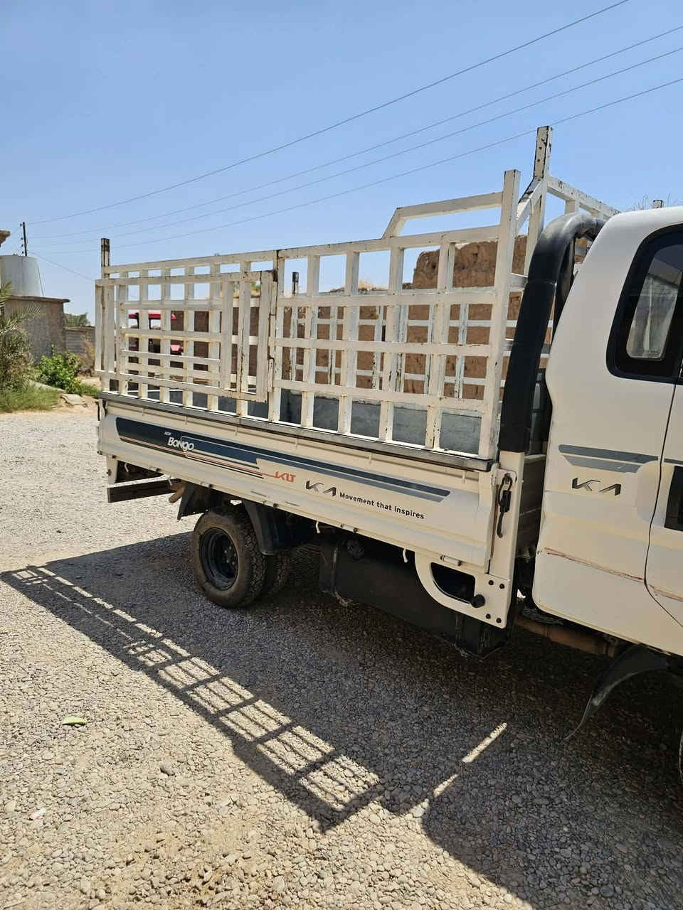السعر مناسب السلام عليكم كيه موديل 23 محرك كير اكسن بل شرط شاصي عل فحص رقم صلاح الدين السياره بيه ضرر خفايف الضرر ربع باب السكن صبغ وبيه ضربه بل ربعيه بعده ما معدله السعر 130 وبيه مجال شوي اتصل *********** المكان ناحيه الزاب قريه شريعه
