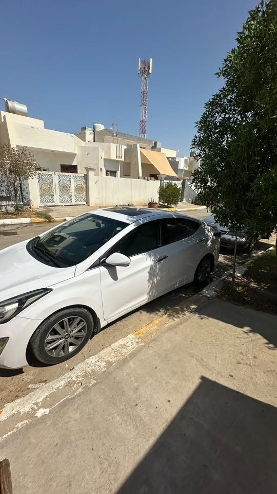 النترا 2014
وارد خليجي فول مواصفات 
داخل بيجي جلد 
قطعتين تبريد
محرك 1800 دوش
فتحه سقف
سياره مناقصها اي شي 
السعر120 
للاستفسار ***********
