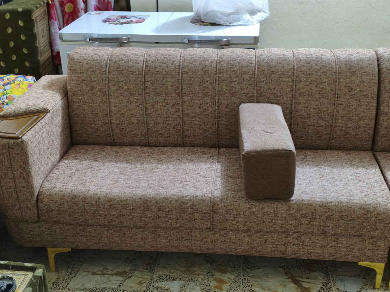 ديوان • نظيف • ٧ مقاعد