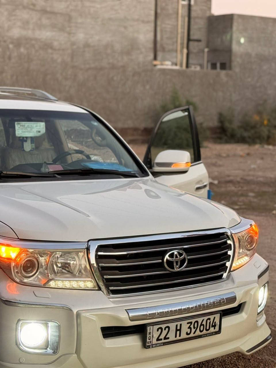تويوتا لاندكروزر VXR 2013
سعة 4.6
ماشي 186 الف

بيها جاملغ بارد وصبغ وكرت فقط
كير ومحرك مكفولات من الفتح

المواصفات:
بصمة تشغيل
فتحة سقف
كشنات تبريد وتدفئة
تحكمات ستيرن
مثبت سرعة
مانع انزلاق
صندوق تبريد
شاشة
كاميرات أمامية وخلفية
مقاعد كهربائية
تشغيل عن بعد
تحكم على المنحدرات

موقع السيارة: الأنبار

للتواصل: ***********

🟧 لمعرفة السعر علق على المنشور يوصلك السعر

#تويوتا_لاندكروزر #لاندكروزر_2013 #سيارات_الانبار #سيارات_للبيع
