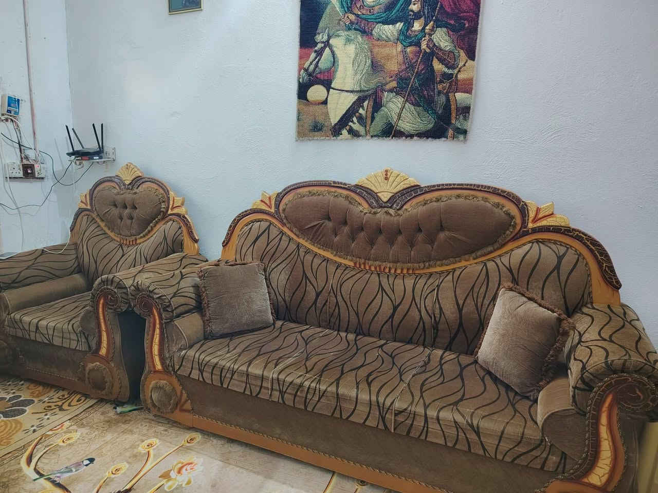 تخم مستعجلين علة بيعتهة كلش عشر مقاعد ثنين كبار ام 3نفرات واربعة صغار ام نفر لمكان حي الحكيم ب500قفل بدون ماتعاملون مابي اي ضرر تسكام ***********
