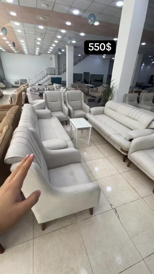 

نص مكتوب في الصور:
- 550$