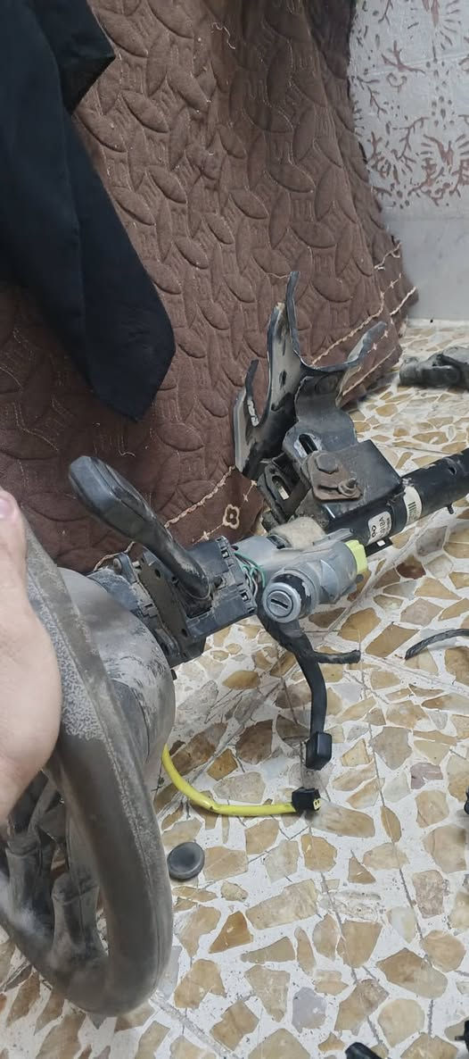 استيرن اكوين معا غراض كلها شرط شغاله للبيع استيرن شرط كامل معا المشط +جوزه تحكم ماسحات جيب وشد شاري يتصل  موصل يارمجه الشرقيه***********////***********
