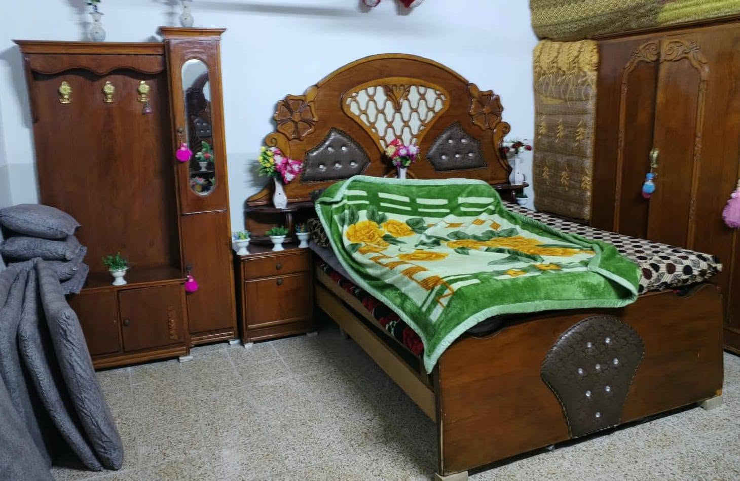 السلام عليكم غرفه اخشاب كلش نظيفه للبيع الشراي يتصل على الرقم السعر 550 وبيها مجال العنوان موصل رشيديه رقم الهاتف***********👍***********
