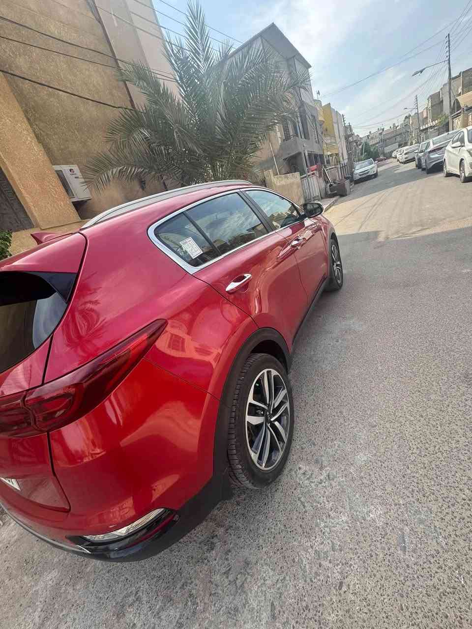 السلام عليكم سبورتج موديل ٢٠ خليجي رقم اربيل الجديد هزه وارقام جديده تريد وكالة تريد تحويل بليعجبك مواصفات الدولية شاشة جبيرة قطعتين تبريد تحكمات ومود درايف محرك ٢٠٠٠ دوش ممشه السيارة ٩٩ الف قابل للزيادة الملاحظات البيها جاملغ ايمن امامي صبغ اثر طخة خفيفة والدعاميه مصبوغة ايضا بدون دواخل اليونار مذكور داخل المنشور مكينة وكير مكفولات من كلشي مكان السيارة بغداد السيدية سعر السيارة ١٦٧ ورقه وبيها مجال للشراي اتصال على الرقم ***********
