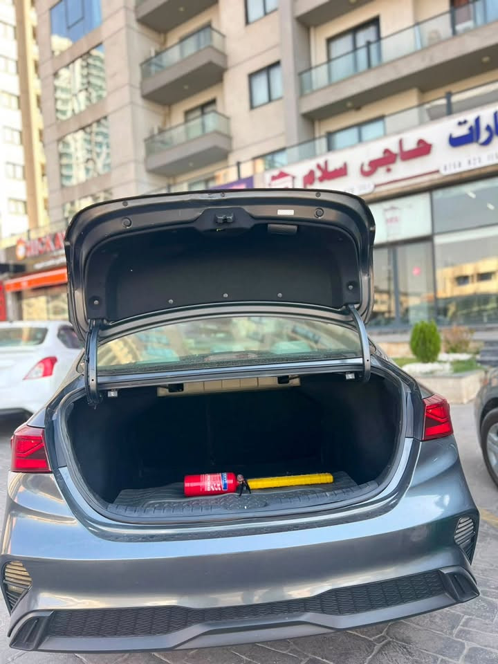 كيا فورتي
مديل 2022 
حادثه قطعه ونص +
كلير امريكي قطعه ونص
( الكلي ثلاثه قطع صبغ فقط) 
بجم كبس 
فحص وهزه جديد فقط تحويل
بأسم  بنيه شرط تحويل 
ماشيه 48 ميل 
ترايه زيرو جديده حيل 
دواخل لونين 
محرك 2000 دوش 
شاشه جبيره 
سعرها 126
الف الف عافيه من نصيبه 
اتصل واتساب ***********
