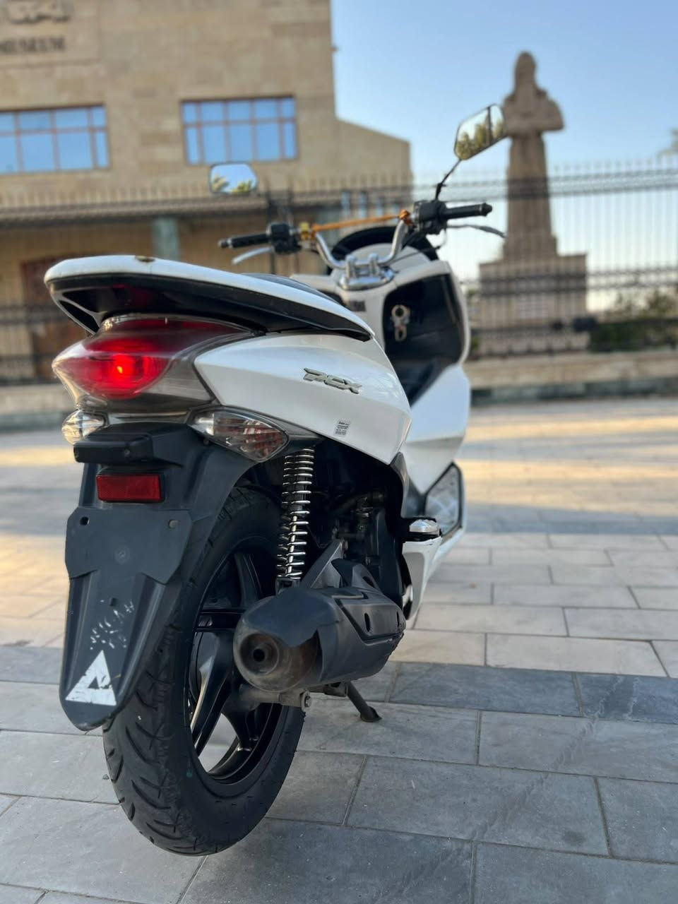 بيسي اكس جيل اول ياباني 11 رقم Jf مكينه 125
دراجة مثل ما واضح بل صور نضافتها الدراجه مال رمبه
بعدها جديده برغي ما مفتوح بيها السعر 1350 بيها مجال حك الجيه عنواني بغداد ***********
