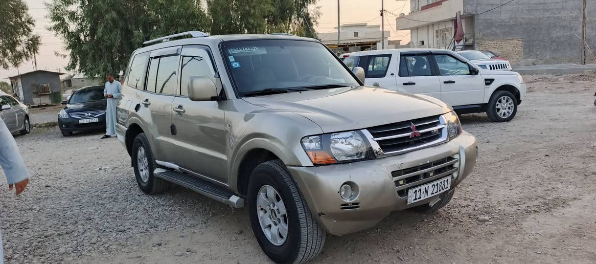 مسبوشي باجيرو ٢٠٠٥ رقم بغداد انكليزي مكينه وكير بلاد صبغ عام بدون ضربه دواخل السعر ٦٣ وبيها مجال *********** يتوفر واتساب
