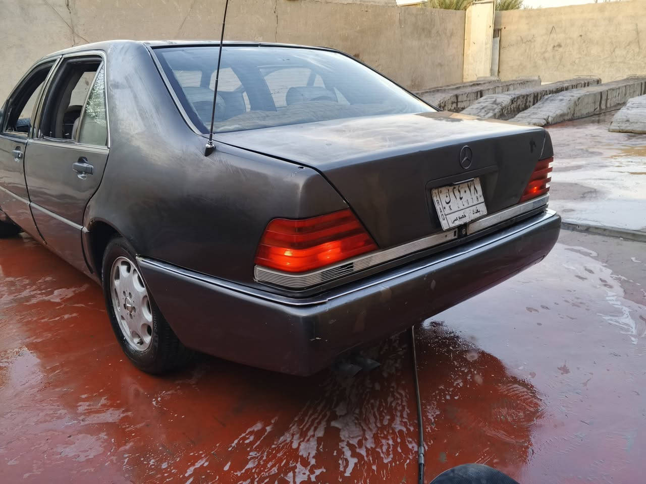 سلام عليكم مارسدس شبح موديل 92 باب طويل رقم بغداد مكينه توني شادها جديده سياره جاهزه كهربائيات كلها شغاله مكينه ففتي 3000 ام البطل المرغوبه شرط التحويل العنوان بغداد المعامل السعر 36 وبيها مجال ***********
