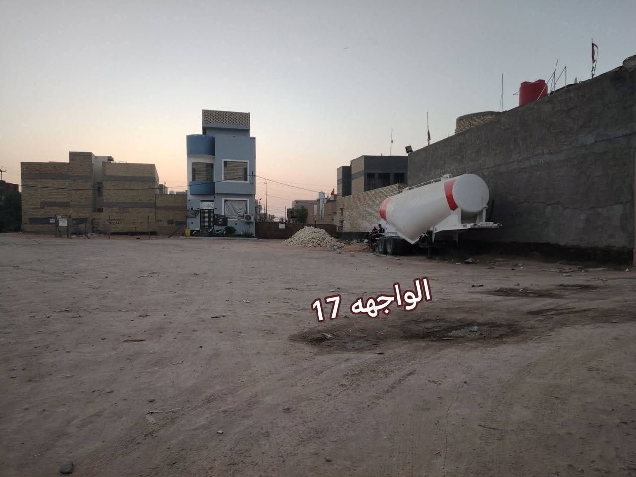 السلام عليكم ورحمة الله عرصه 500 متر
اطلاله عله شارعين شارع 10 والثاني 8

الواجهه 17 والنزال 30

مكان جدآ راقي الكوفه شارع عبد العال خلف جامع العلياوي زراعي سند 25

وايضآ اقرار محكمه مباشر بئسم المشتري

للئستفسار أكثر التواصل على الرقم

*********** ابو حسين
@إشارة
