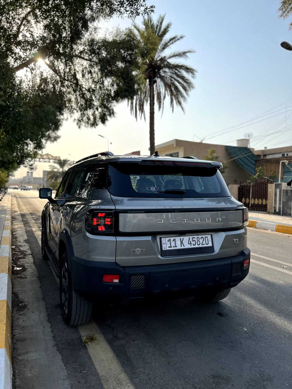 🚙 جيتور T1 Comfort موديل 2026 🔥ماشية 3000 km
⚙️ المواصفات:
✅ محرك 2.0 لتر تيربو (4 سلندر)
✅ قوة 254 حصان
✅ ناقل حركة أوتوماتيك 8 سرعات (8AT)
✅ عزم دوران 390 نيوتن.متر
✅ سعة خزان الوقود 70 لتر
✅ تسارع 0 - 100 كم/س خلال 8.6 ثانية
✅ سرعة قصوى 180 كم/س
✅ 5 مقاعد رحبة ومريحة
✅ شاشة وسطية 12.8 إنش
✅ شاشة عدادات رقمية
✅ دعم Apple CarPlay وAndroid Auto
✅ شاحن لاسلكي للهواتف
✅ كاميرات محيطية 360°
✅ حساسات خلفية
✅ مقاعد جلد مع تحكم كهربائي للمقاعد الأمامية
✅ تشغيل بالبصمة ودخول ذكي
✅ مثبت سرعة
✅ أنظمة أمان متعددة
🛡️ ضمان المحرك: 10 سنوات من الوكيل.
📍 شركة هارلم
📞 للاستفسار:
***********
