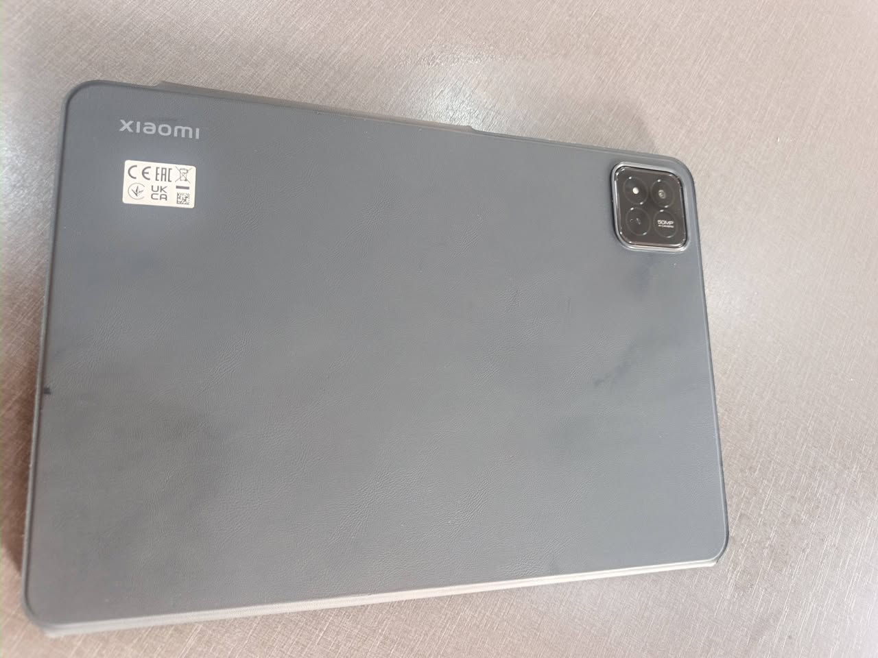للبيع تابلت Xiaomi Pad 7 Pro
المواصفات:
الذاكرة: 256GB 
النظام: HyperOS 3.0.303.0 - Android 16

 نضيف 100% مابي شخط صارله ٤ اشهر من شتريته بعده ب ضمان معه كامل ملحقاته
السعر: [700] وبي مجال
***********
