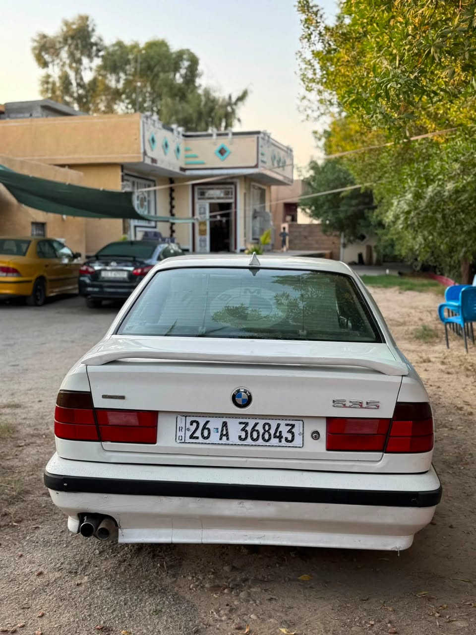 سلام عليكم سيارة BWM 1991 سيارة جاهزة بسمي رقم نكليزي 535 حجم  بدون صبغ فقط جاملغ الأمامي  مكاني بغداد السعر 47 بيها مجال الاستفسار ***********
