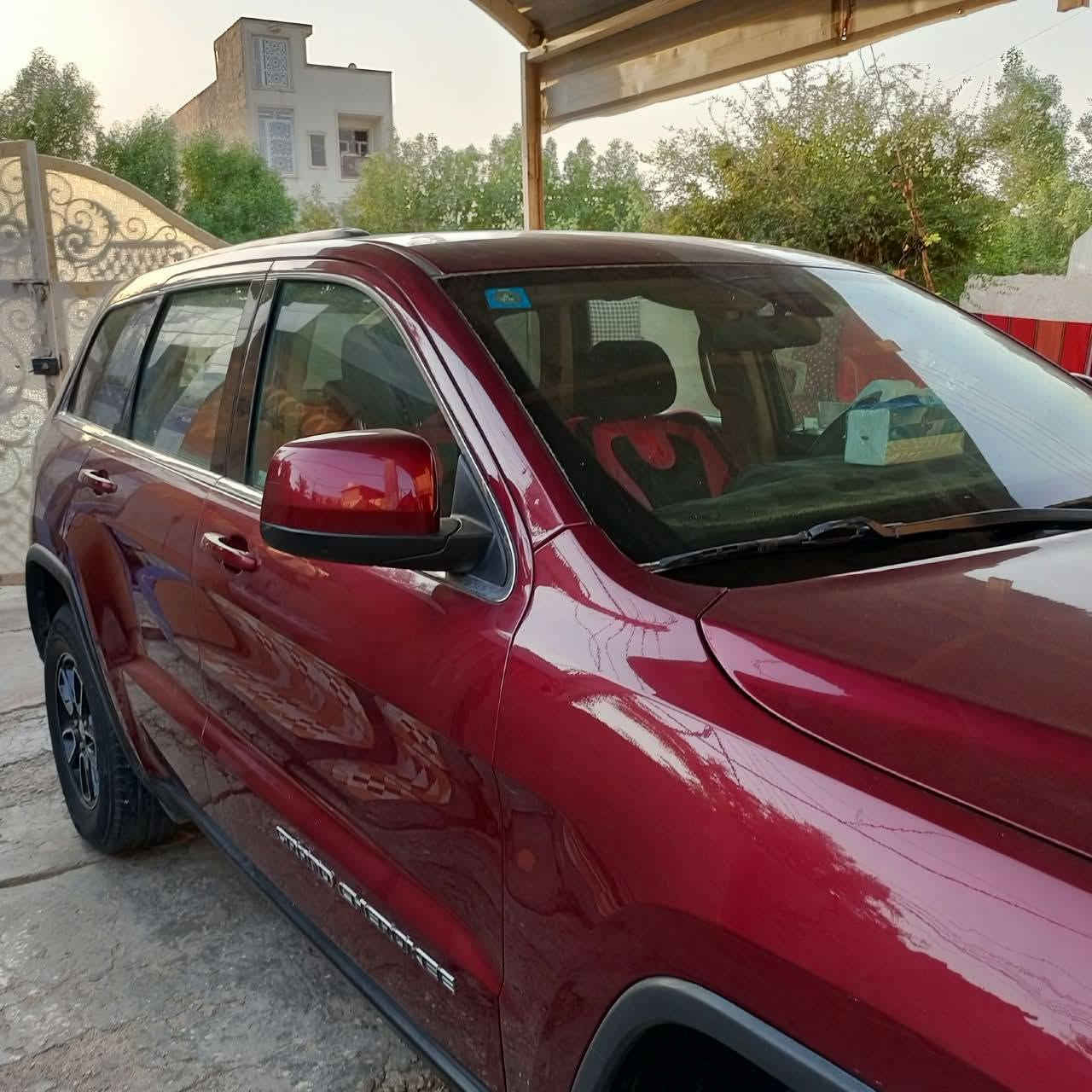 جيب موديل ٢٠١9رقم بغداد امريكي سياره بسمي تحويل الثاني اليوم العنوان بغداد رقم الهاتف *********** بيهه موصفات حلو سياره مكفوله من الشواصي من الكص بس بنيد فقط لون مميز صدر جد يد امامي خلفي تخم تاير

نص مكتوب في الصور:
- HONOR X7
- 48MP Quad Camera