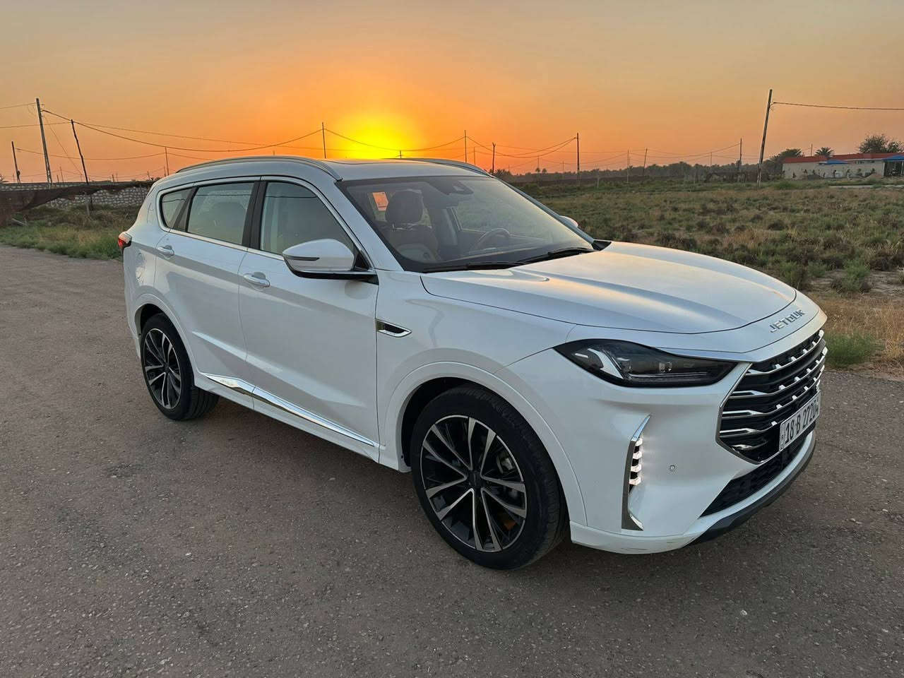 جيتور x70 لاكجري
ماشية 40kmالف 
ضربة خفيفة  بالجنطة 
سيارة وكالة ماخذها زيرو
مكينة 1600 تيربو
فول مواصفات رادار بانوراما حساسات كشنات حار بارد السيارة جاهزة ونظيفة كلش حمام قبل سبوع مسويله سيارة استخدام شخصي ومناقصه شي
باسمي رقم بغداد تحويل ثاني يوم
السعر كلش مناسب مقارنة بخواتهة 
٢٧ مليون مكان السيارة حلة شارع ٦٠
*********** متوفر واتساب
