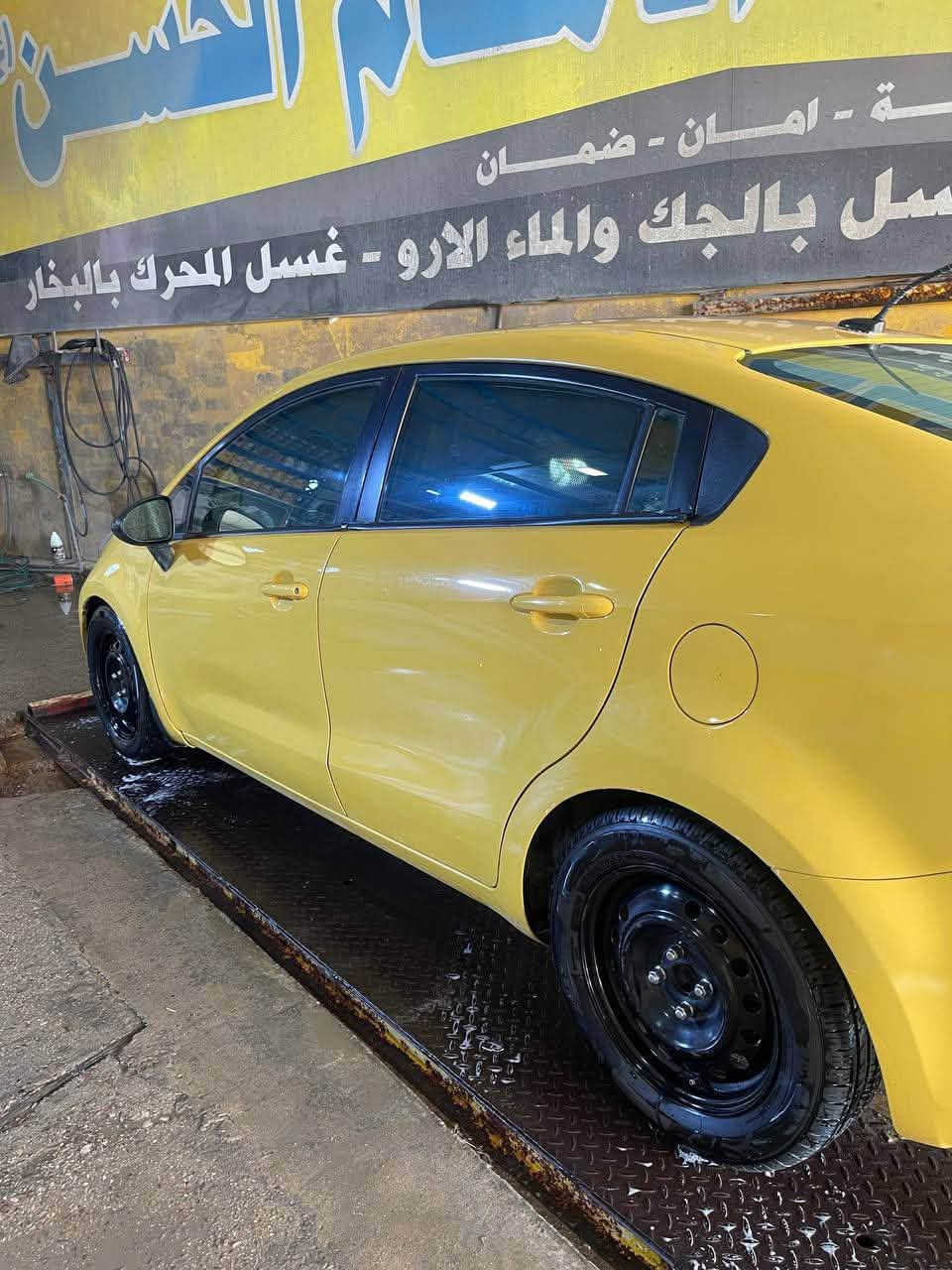سلام عليكم سياره لبيع كيه ريو موديل 2013السياره حلو ونضيفه و السياره غاز  السياره مصبوغه  عام لجماليه السياره بيه جاملغ الأمامي فقط الحداديه خير من الله السياره تبريده ثلج المكينه جديده السياره  بسمي تحويل ثاني يوم سياره سعره 70وبيه مجال مكان السياره نجف كوفه حي ميسان ***********
