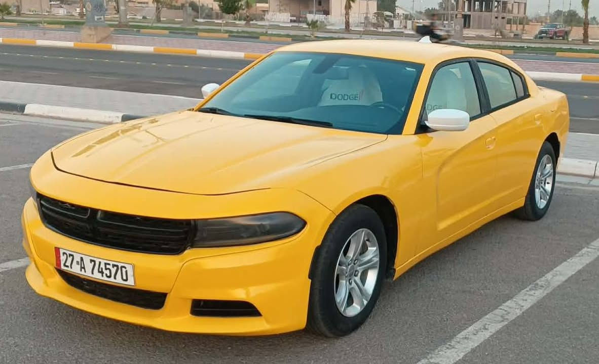 السعر 145 للاستفسار *********** جارجر موديل 2016 امحدثه 18 حادثه جاملغ خلفي مكينه 3600 وكير مكفولات تبريد ثلج حداديه جديده تخم تاير السيارة جديده وجاهزه ما بيه أي نقص مكانه كربلاء
