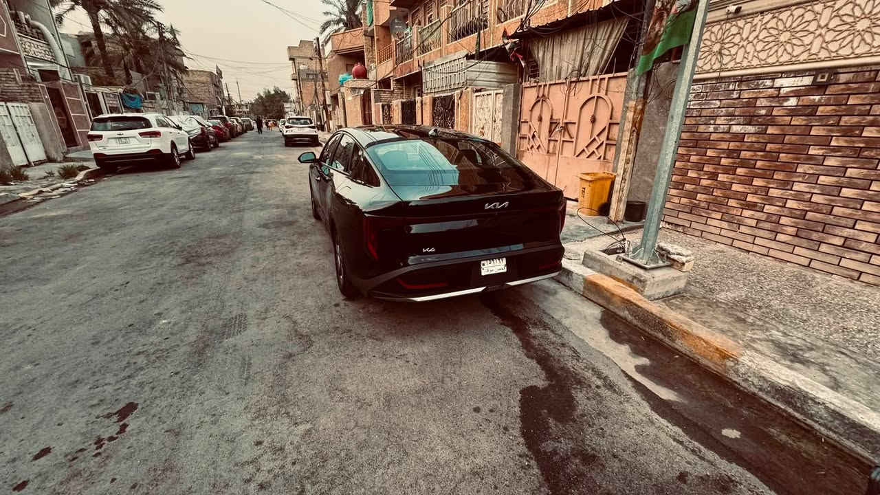 كيا فور للبيع فقط موديل ٢٥ ماشيه ٨ آلاف صور حادث موجوده وسونار ويها رايدها ب١٤٧  بدون ترقيم ماموجود عل فيس بس تصال ***********
