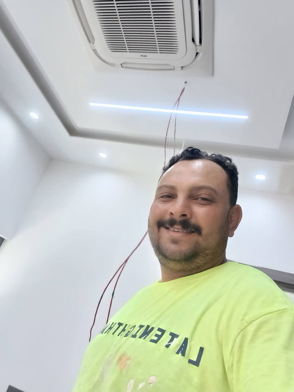 البيت المصري للعمارة والديكور
من قلب مصر إلى البيوت العراقية… إبداع وهندسة 🇪🇬🇮🇶
أعمال إعمار، ديكور، وترميم
نحوّل الأفكار إلى واقع ينبض بالجمال والمتانة
لأن التفاصيل تصنع الفرق 🏗️🎨

📩 تواصل ويانا وخلي بيتك يحچي ذوق وفخامة
***********
