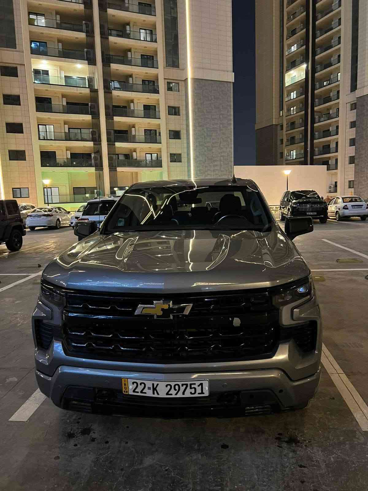 للبيع الموقع📍: حي الجامعه ، المنصور 
@للاستفسار : ***********
حجم المحرك:5.3 عداد المسافه:31الف ميلو
المواصفات: بصمه تشغيل ، بصمه دخول ،كشن كهرباء ،كشن جلد  ، حساسات360  ، تحكم ستيرن جهتين  ، مثبت سرعه  ، عداد دجتل ، بدي طويل وباب طويل ، رقم اربيل بااسمنا 
وباقي المواصفات المعروفه
حادثه شبر بالجاملغ الامامي صفحة السايق
