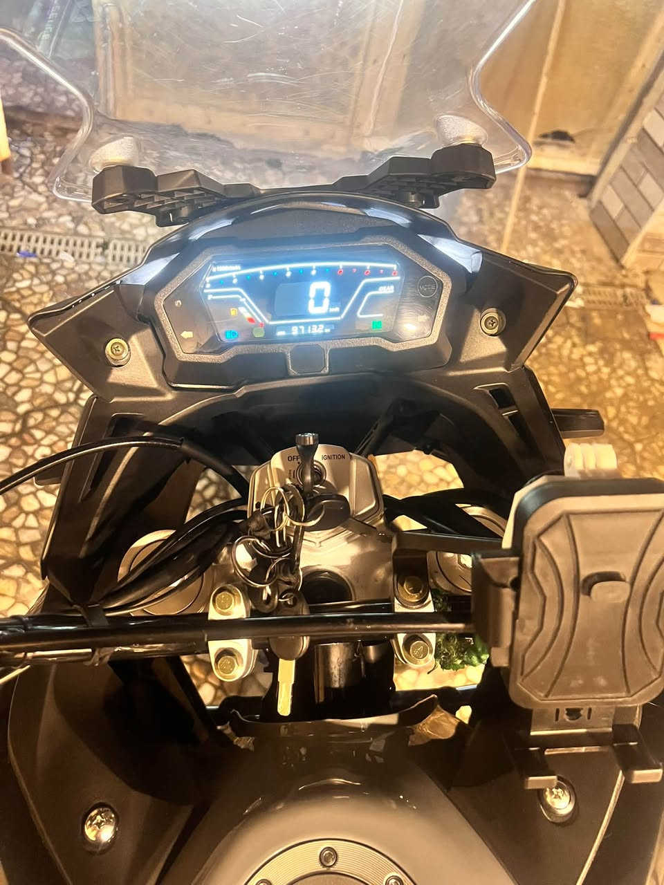 سلام عليكم شباب دراجة دايوان محرك 300cc
الدراجة جديدة بحالة الوكالة ماشيه 9000 وقابل لزيادة دراجة مامشتغل بيها استخدام شخصي مديل 2025 ويل كب نازلة 2026بشهر 6 صارلها 3 اشهر بشارع مكاني بغداد الدورة الرقم *********** موجود واتساب 
شباب جماعت التلاثه لحد يطبلي ويتعب نفسه ويتعبني حبايب 
تحويل ثاني يوم رقم اربيل 
السعر 3250 الف عراقي
