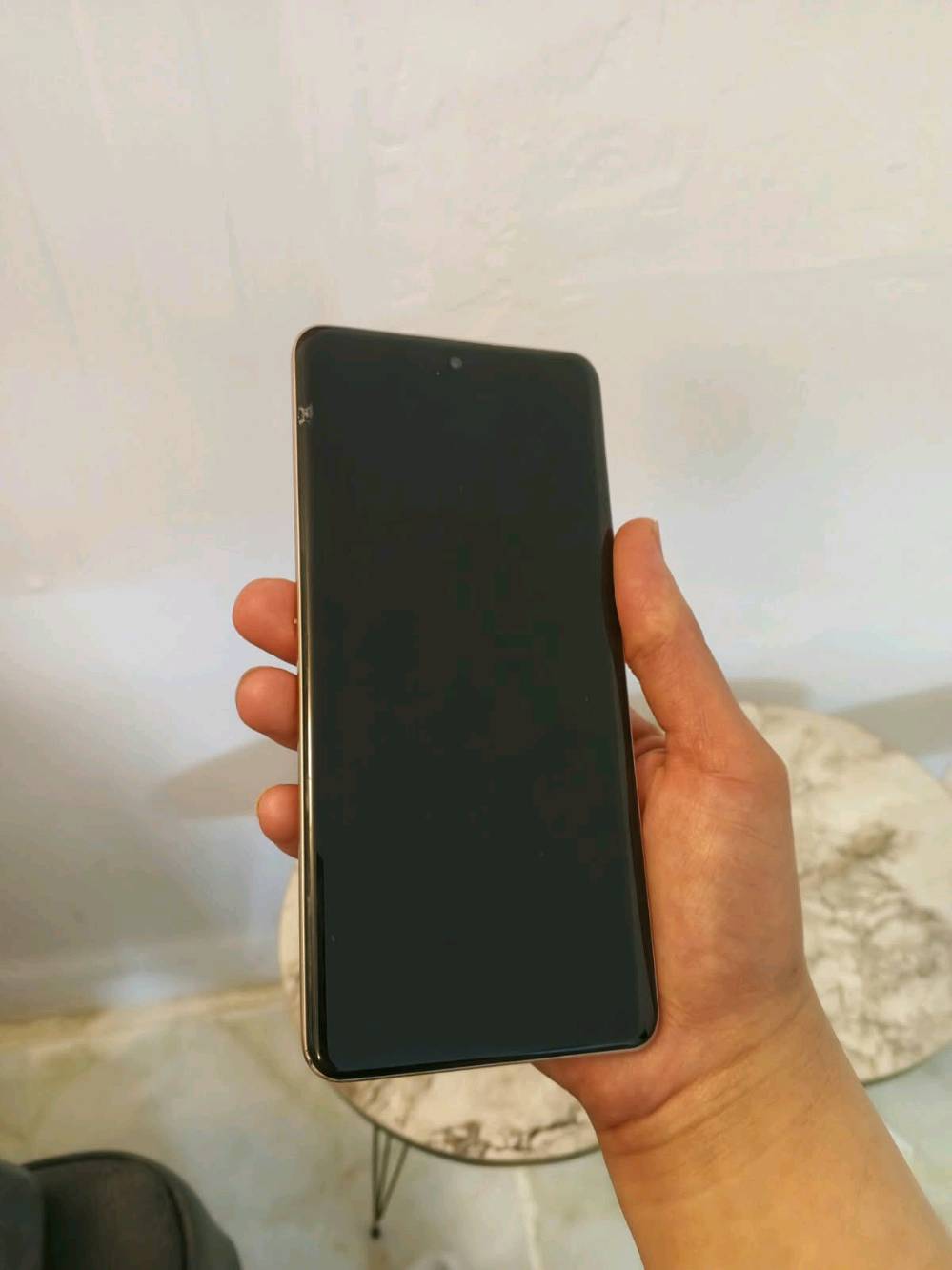 ريلمي ١٥ برو ٥ جي • ١٢ رام • شاشة مأثرة