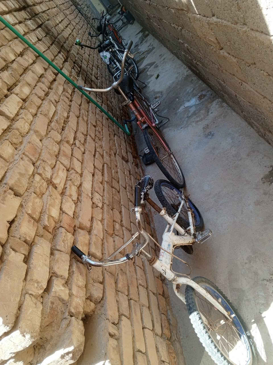 سلام عليكم باسكلات من 16 لل27 
اكو بيهن نواقص بسيطة 
واكو بيهن نضيف وكامل 
كلمن وسعرة واسعار مناسبة
مكاني ديالى كنعان 
*********** 
وبيكم خير وتدللون
