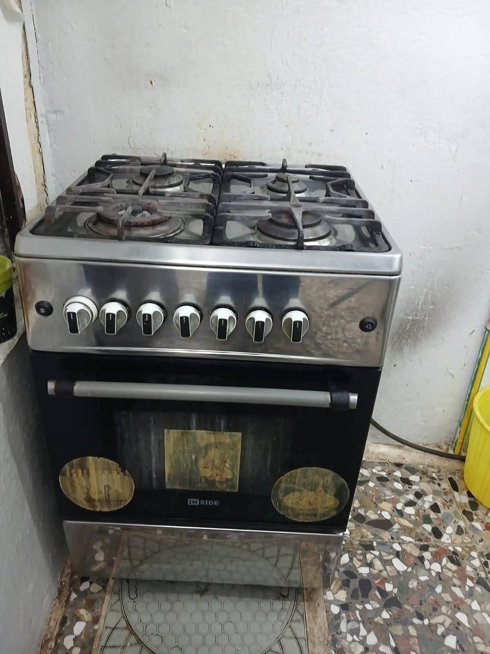 سلام عليكم طباخ نضيف للبيع ***********نار زركه
