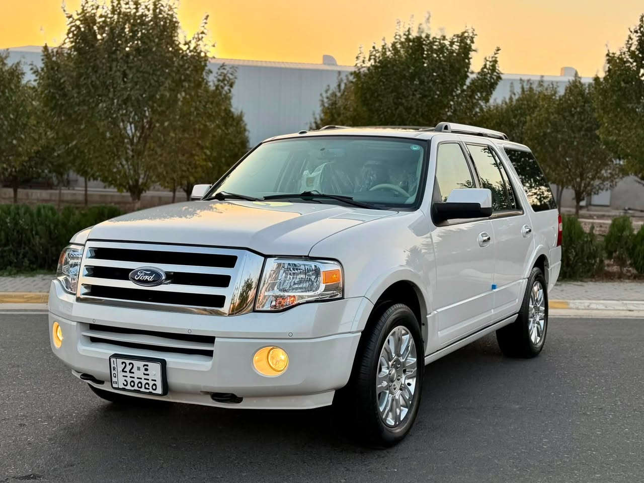 ﷽
ارخص سعر  159$ قفل🔏🔥🔥👋🏻👋🏻

                         FORD EXPEDITION 2013 LIMITED
▫️فورد أكسپديشن موديل 2013 ليمتد
🔹مواصفات خليجى وكالة شريكة نيڤا
🔹مواصفات LIMITED  فول مواصفات ١/١ 

▫️محرك V8 5.4L تمانية سلندر محرك مرغوب✅
🔹كير و محرك بشرط مامفتوح📦✅
بدون صوت و بدون صرف بدون خلل شرط فحص
🔹ماشية 88 الف كيلومتر حقيقي📦📦

🔹سيارة جديد حديد داخل و خارج كل على وضع بلادي 
🔹 بيها اتنين سويج بيلادي موجود✅

▫️سيارة كلين تايتل وكالة شريكة نيڤا
🔹مكفولة كفالة عامة دعامي للدعامي بشرط✅
🔹 بدون صبوغ بدون بارد و بدون شخت و رصعات
🔹سيارة حيل حيلوة جديد جديد ماشاالله📦📦

▫️مواصفات ليمتد
( بصمة . فتحة . فور ويل . داخل بيجي ر . رادار . دوصات كهربا . صندوق شفت . راص DVD . كود باب . تشغيل عن بعد  . شاشة . كشن جلد . كشن تتفيئة و تبريد . كشن و ستيرن خزن . كشن خلفي كهربا . تبريد مركزي . سكليتر كهربا . حصاص أمامي و خلفي . مراي شفت . بعد هواي مواصفات )

◽️اربع تاير ويل جديد ويل بيلادي حجم 22
🔹سيارة شرط بدون اى نواقص گير و محرك و حدادي و كاهرباى كل بشرط
🔹سنوي و رقم و هزة جديد سنوي بأسمي
🔹 نفسي يوم / تحويل و كاله حاظر
🔹 مكان_🌆 سليماني

◽️سعر_ 159$ قفل 🔐🔥
◽️موبايل_ ***********
____________________________________
